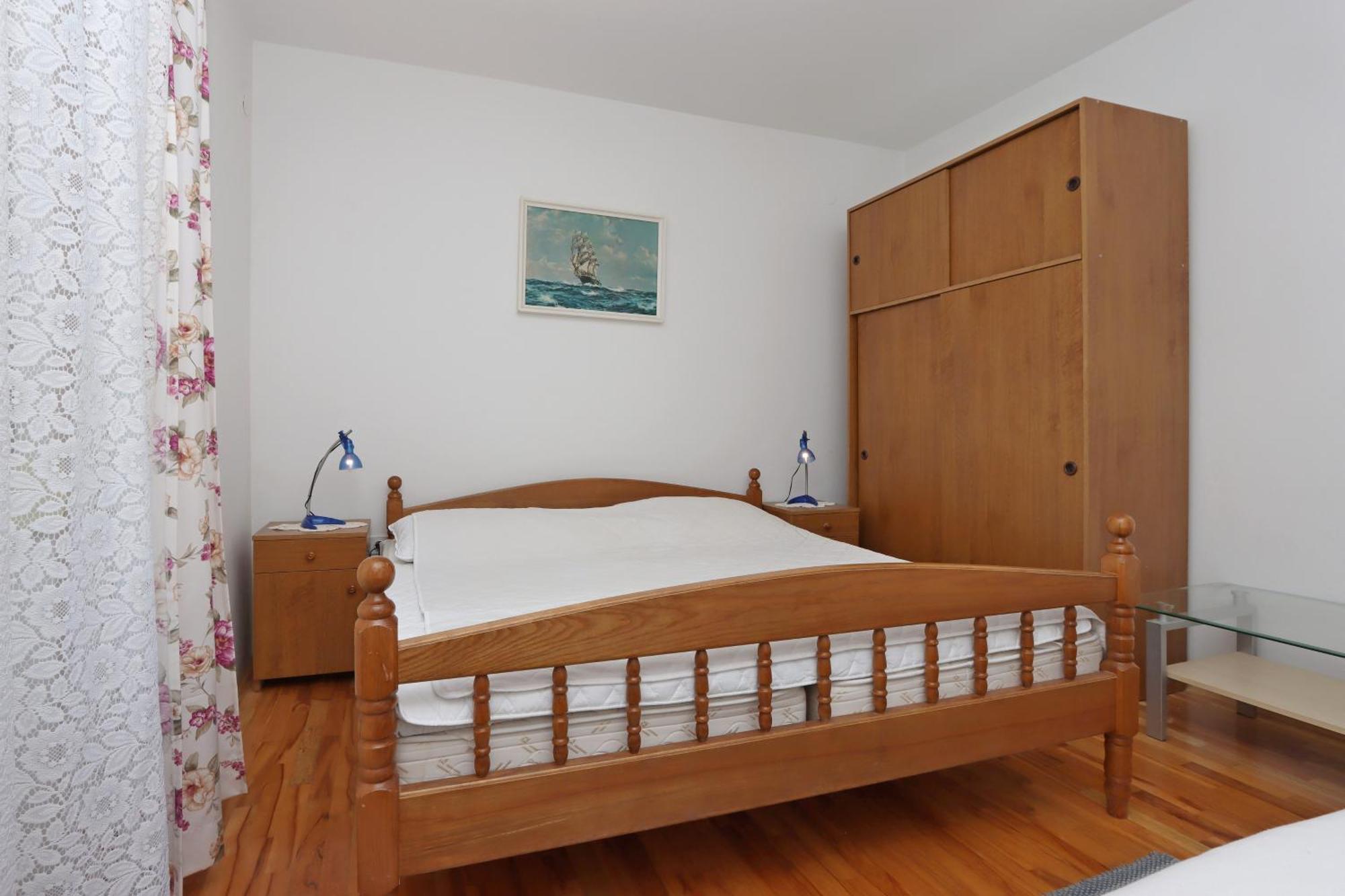 Apartments And Rooms By The Sea Banjol, Rab - 19692 Стая снимка